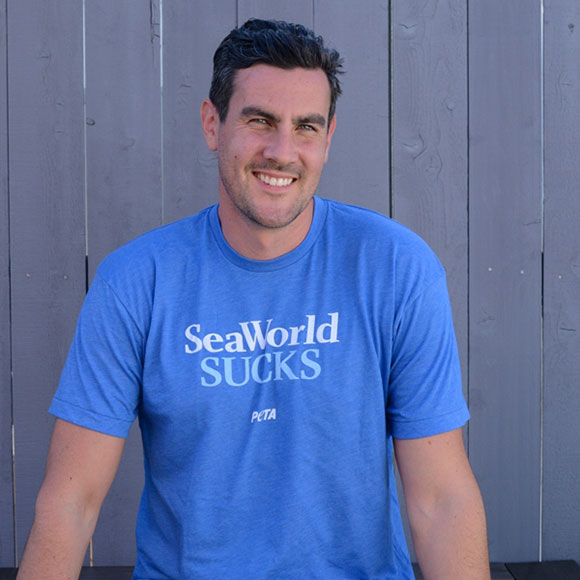 SeaWorld Sucks Unisex T-Shirt