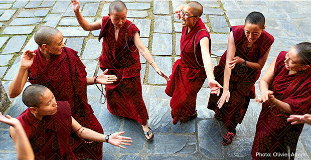 Tibetan Nuns Debate