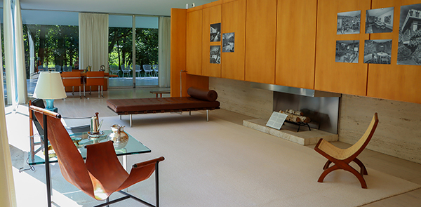 Clara Porset chair at Edith Farnsworth House