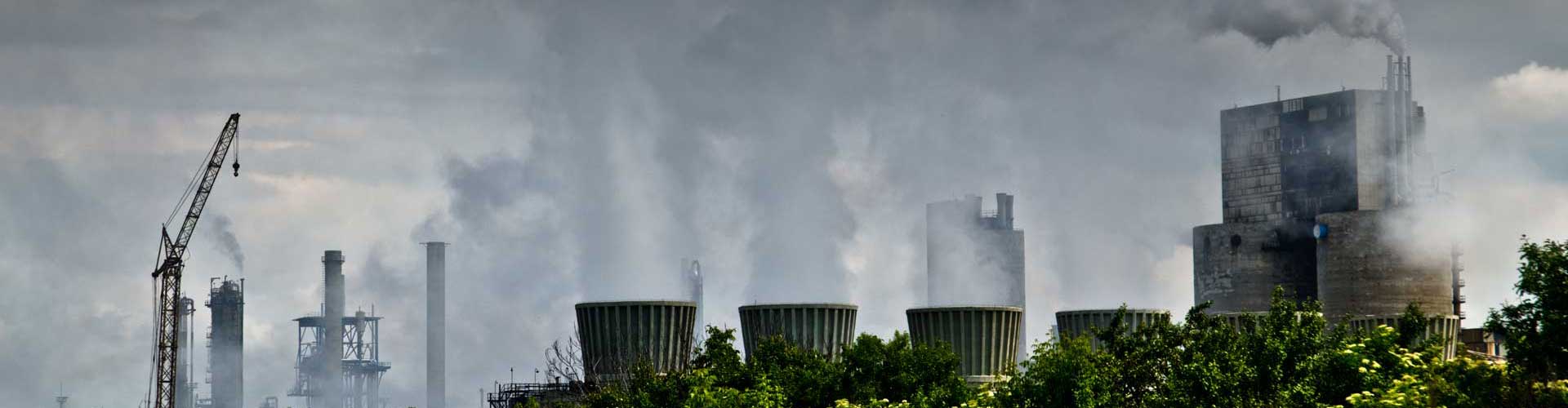 fossil fuels pollution spewing from smoke stacks