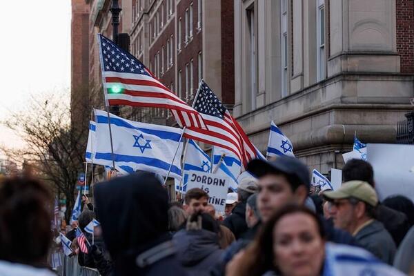 US and Israel flags