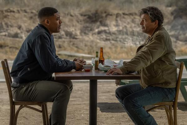 John (Aaron Pierre) and Hal (Kyle Chandler) in Lanterns