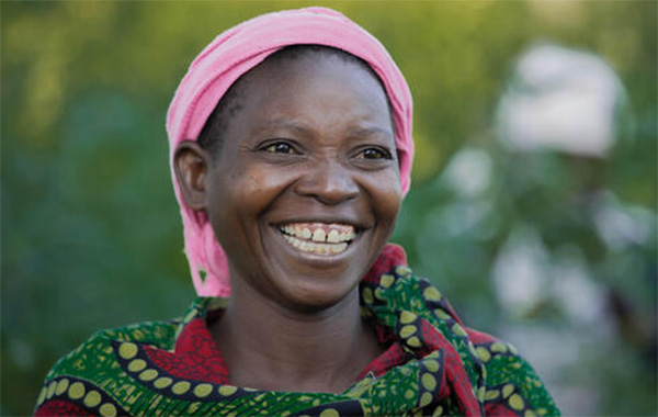 Portrait of Ester Issa Amuri smiling