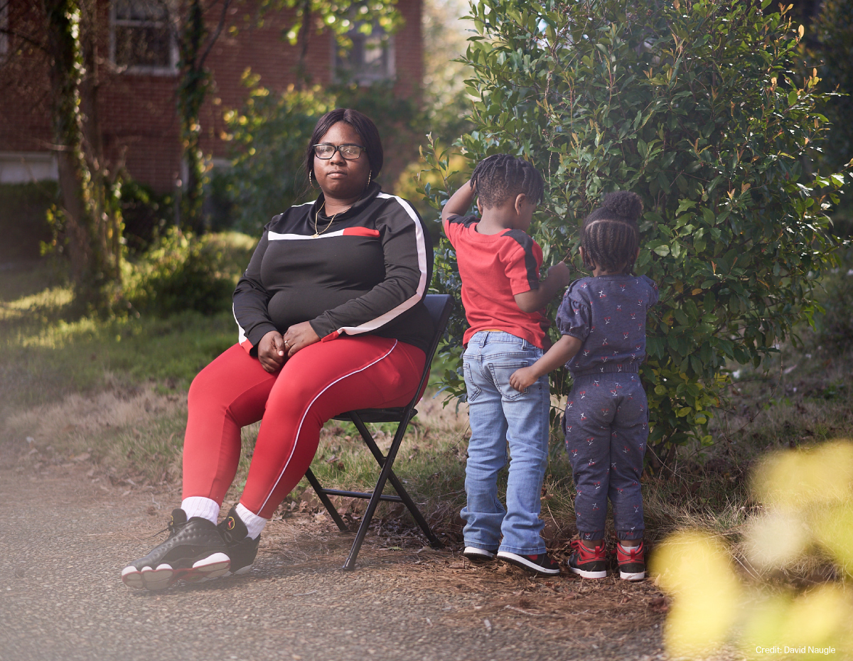 A photo of Tarryn and her young children.