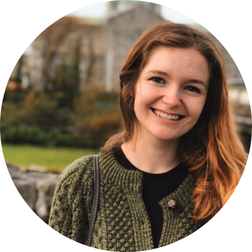Emma Hennessey headshot