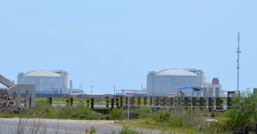 Earthworks exposes excessive LNG emissions amid CP2 review.