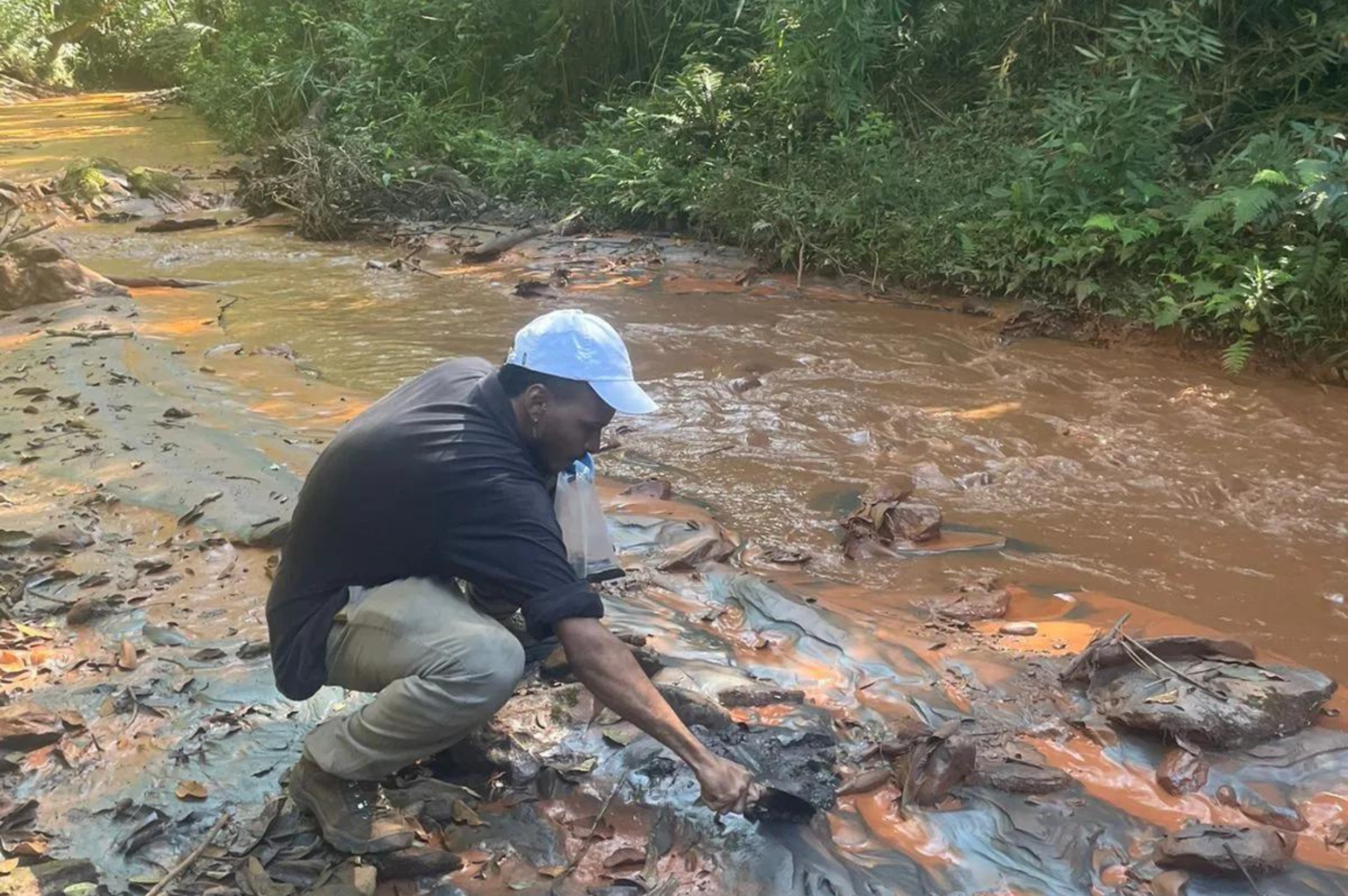 Minas Gerais Water Contamination Evident, Source Still Unknown